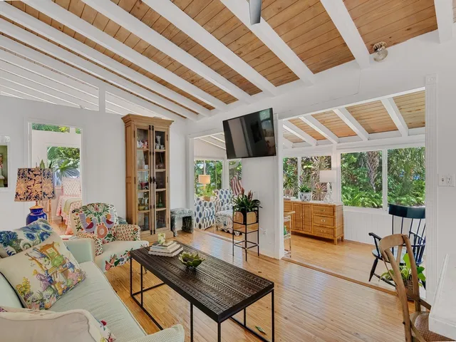 $8,000 | 1930 West Shell Lane, Vero Beach, FL 32963