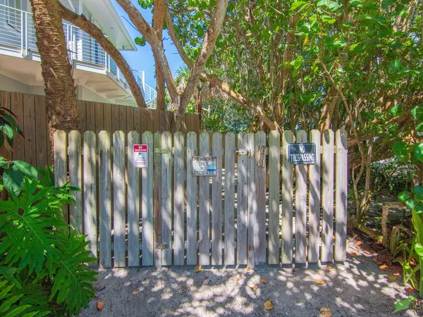 $8,000 | 1930 West Shell Lane, Vero Beach, FL 32963