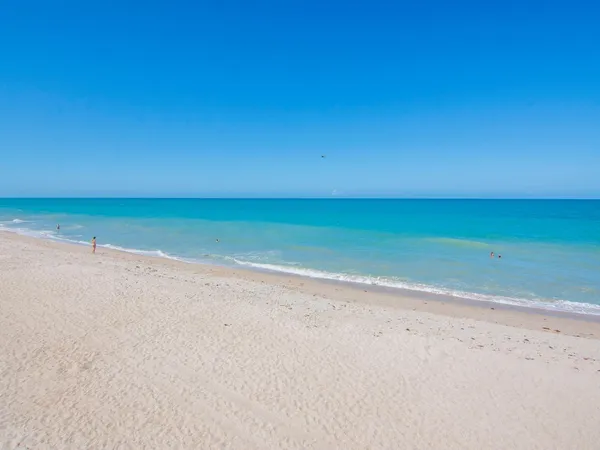 $8,000 | 1930 West Shell Lane, Vero Beach, FL 32963