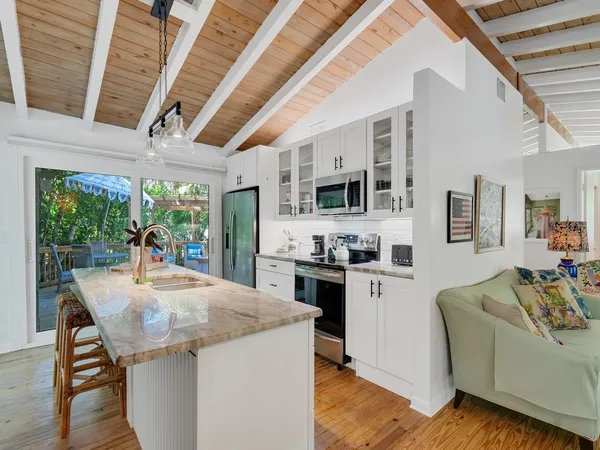 $8,000 | 1930 West Shell Lane, Vero Beach, FL 32963