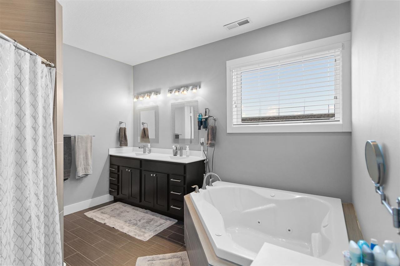 912 Wood Lily Road Solon, IA 52333 - Photo 23 of 46 Gallery Image 23
