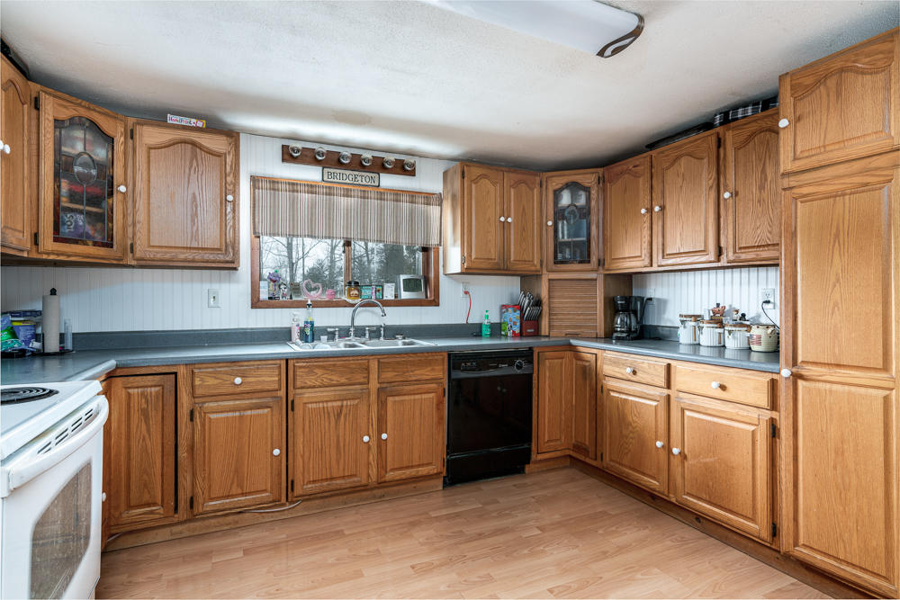 81 Willett Road Bridgton, ME 04009 - Photo 10 of 28 81willett-10