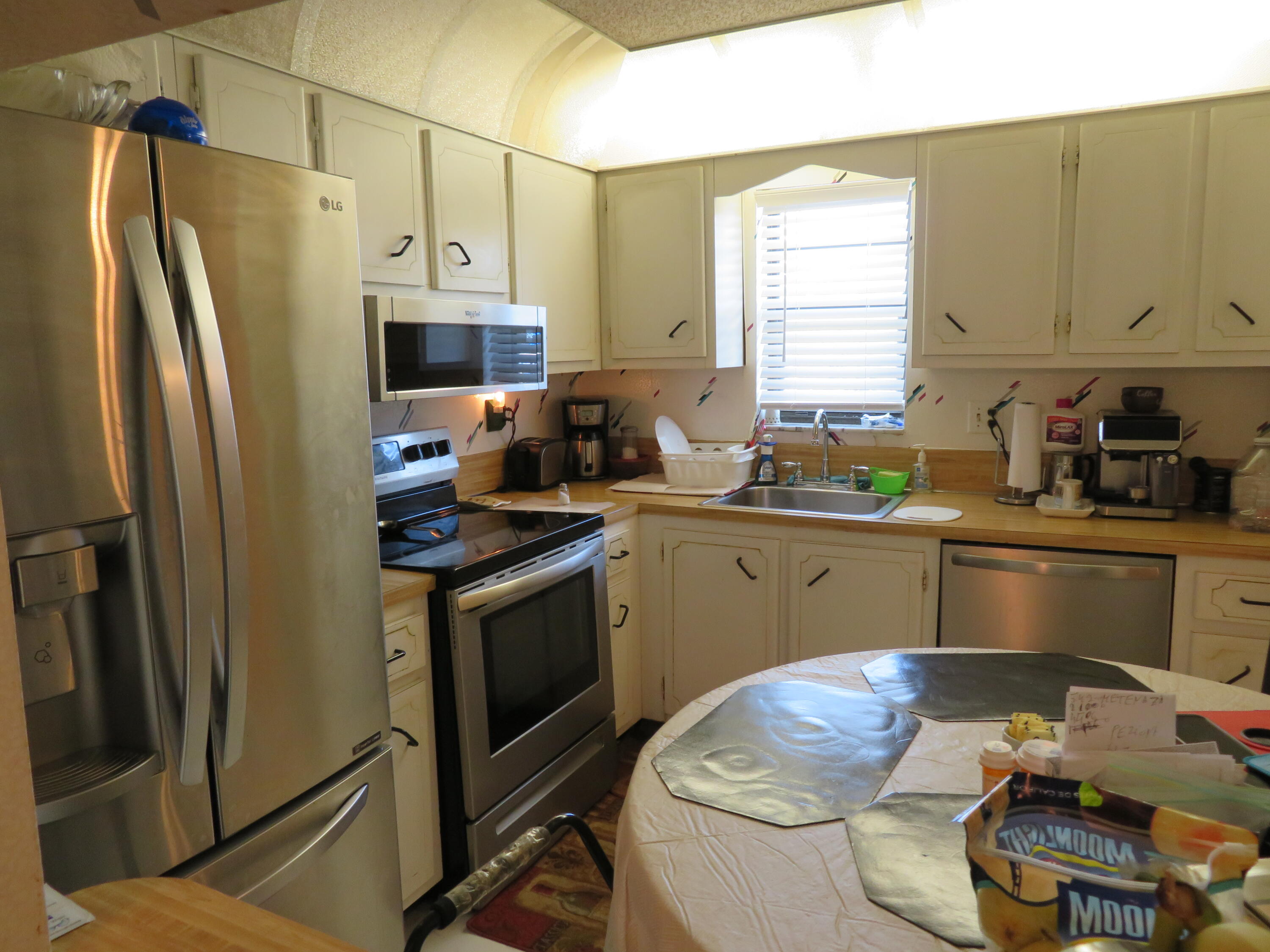 9233 Southwest 8th Street, Unit 207 Boca Raton, FL 33428 - Photo 24 of 42 44 9233-207 Kitchen