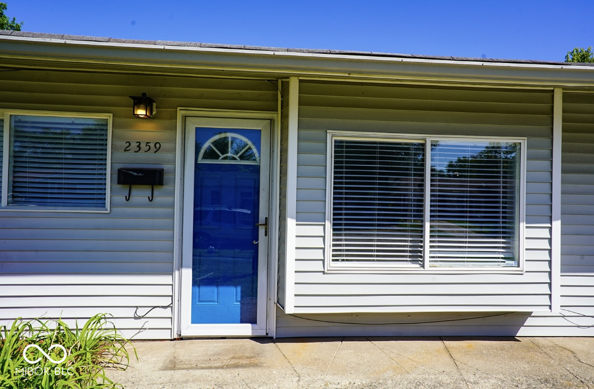 2359 Courtney Road Indianapolis, IN 46219 - Photo 3 of 43 Gallery Image 3