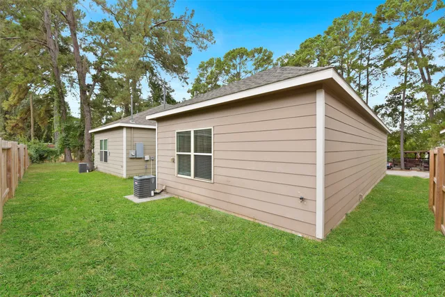 $1,295 | 9650 Warm Spring, Willis, TX 77318