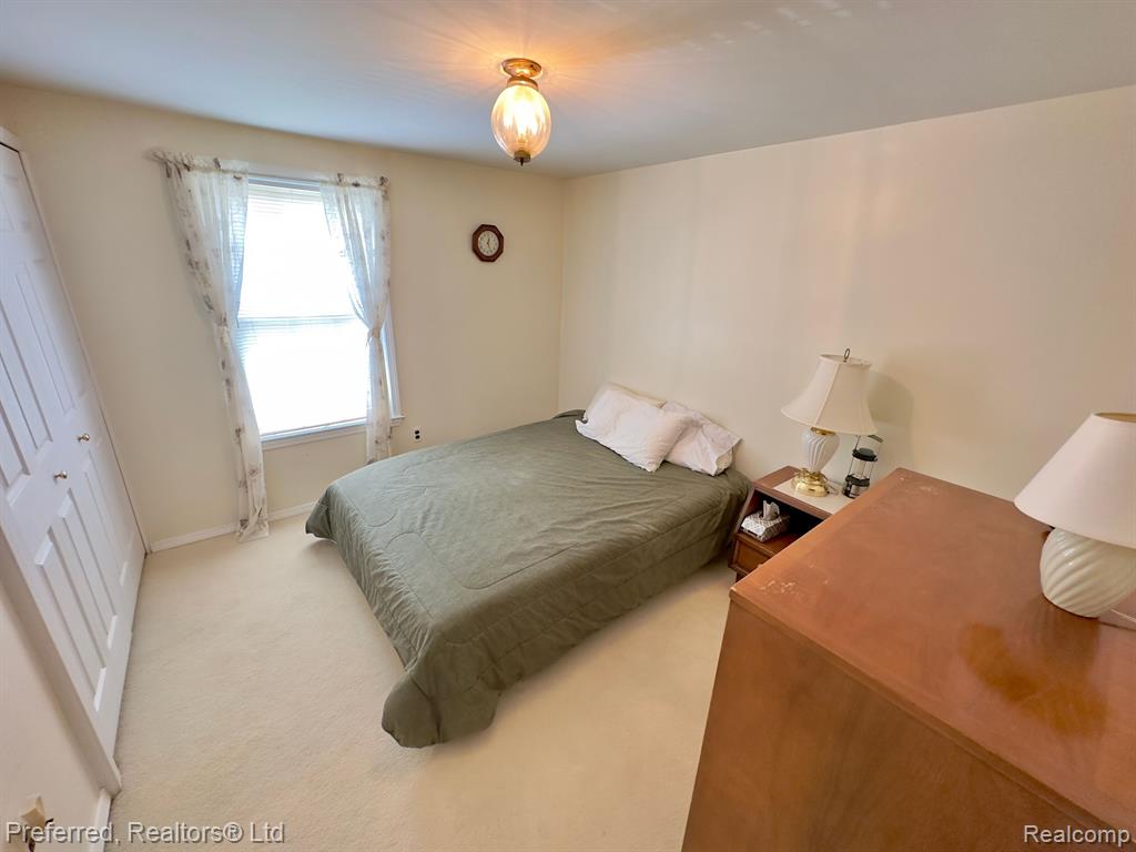 44648 Hanford Road Canton, MI 48187 - Photo 20 of 29