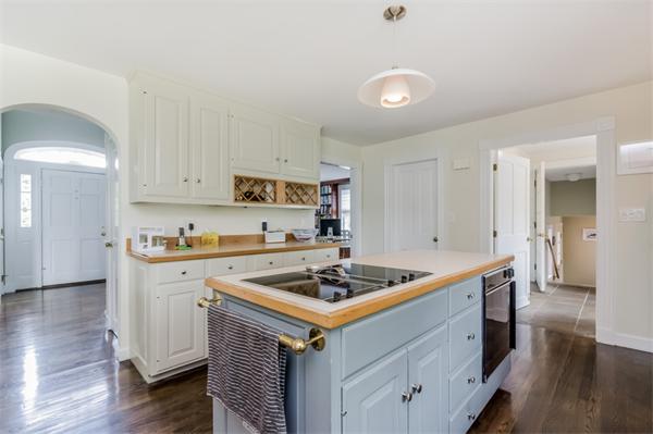 40 Fellows Road Ipswich, MA 01938 - Photo 7 of 30 Gallery Image 7