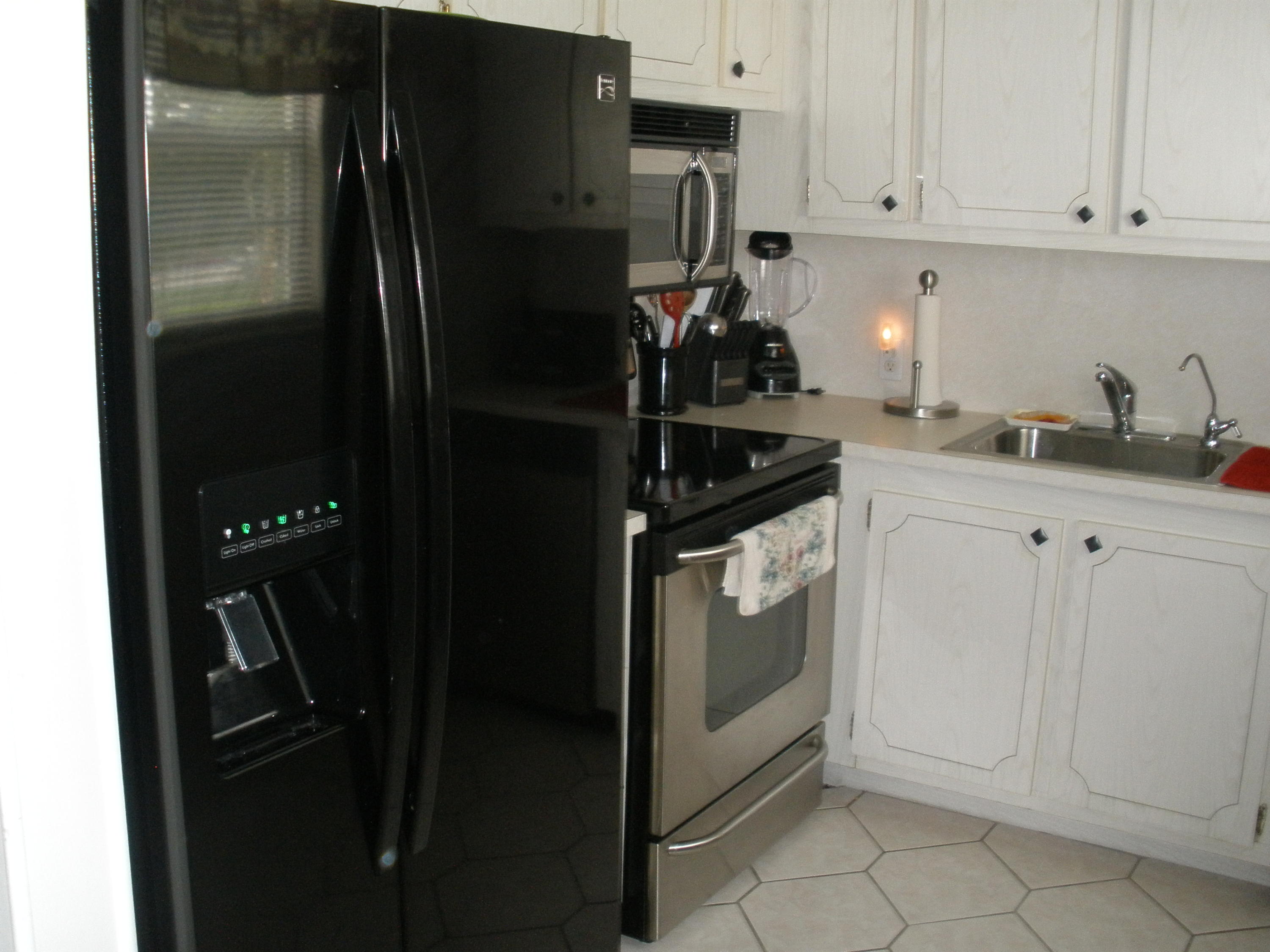 368 Mansfield I Boca Raton, FL 33434 - Photo 2 of 13 Kitchen