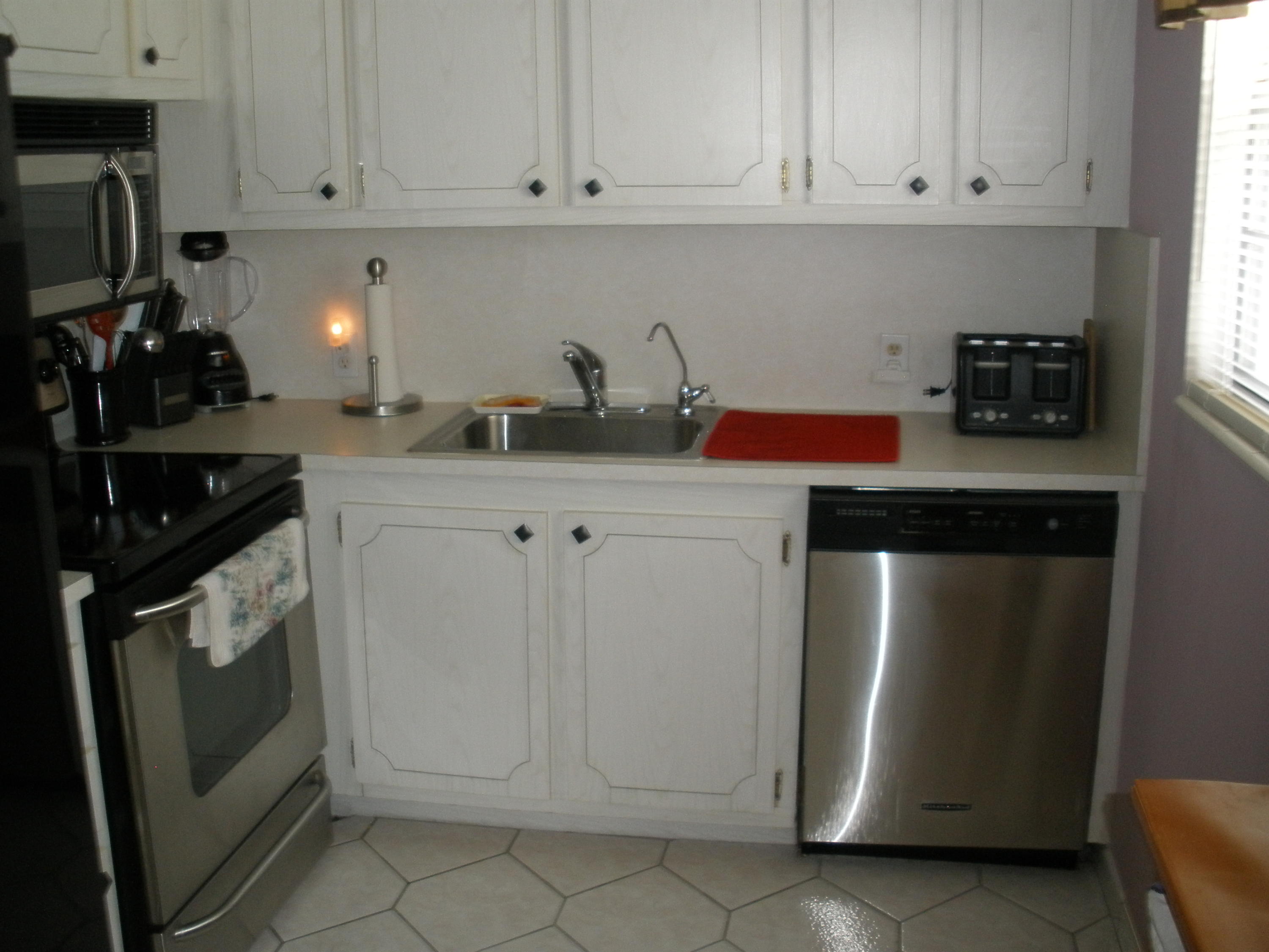 368 Mansfield I Boca Raton, FL 33434 - Photo 3 of 13 Kitchen