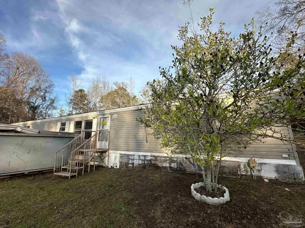 $49,997 | 222 Vann Circle, Laurel Hill, FL 32567