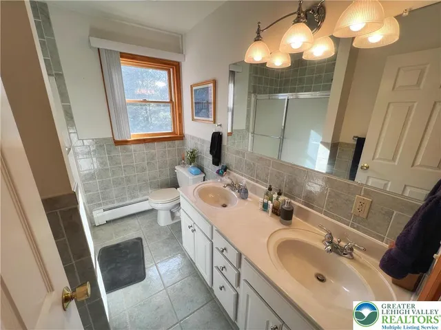 $520,000 | 90 Halina Way, Kunkletown, PA 18058