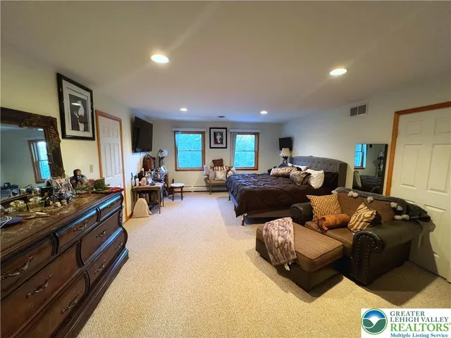 $520,000 | 90 Halina Way, Kunkletown, PA 18058