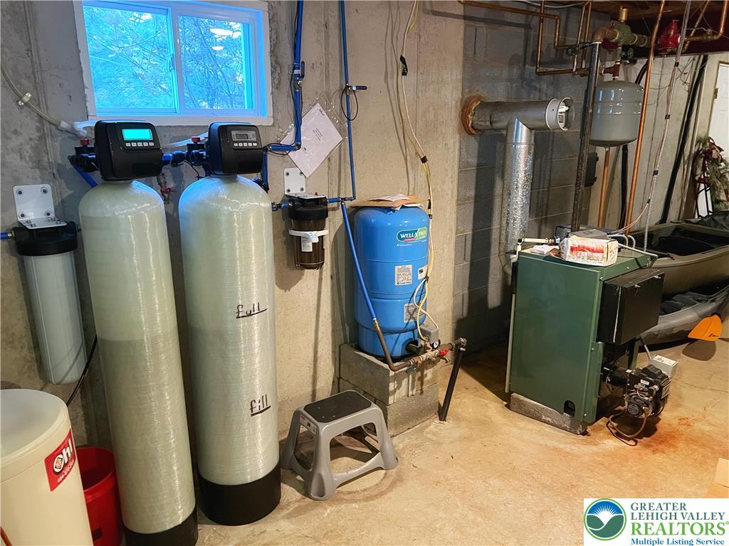 90 Halina Way Kunkletown, PA 18058 - Photo 28 of 32 a view of a room with gym equipment