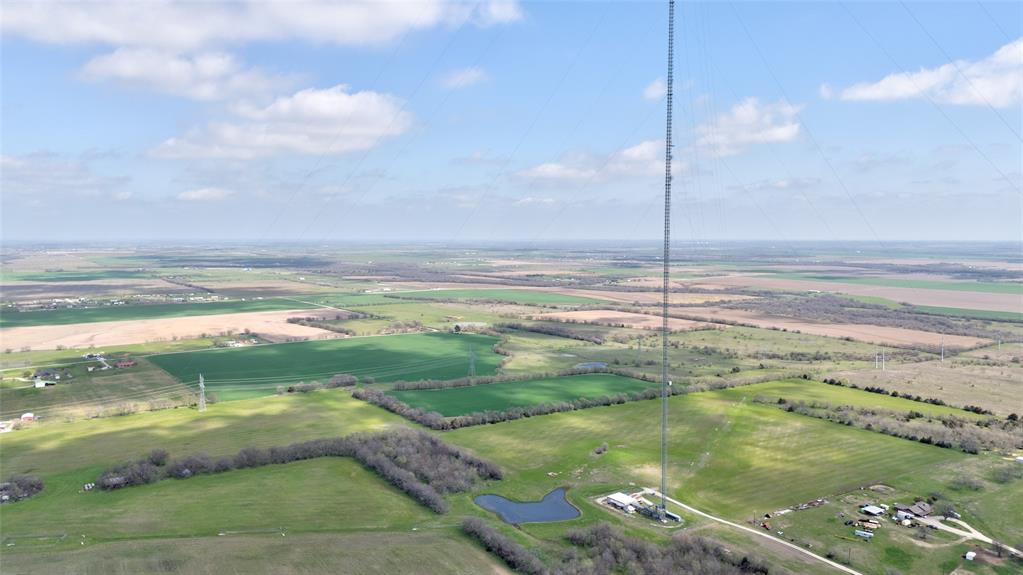 1086 Cobler Road Collinsville, TX 76233 - Photo 13 of 40 a view of an ocean