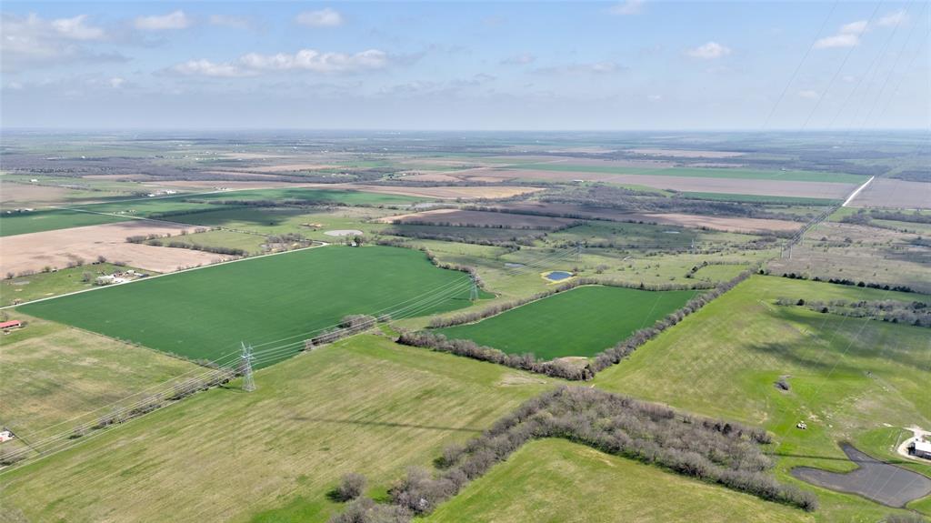 1086 Cobler Road Collinsville, TX 76233 - Photo 23 of 40 a view of an outdoor space and lakeside