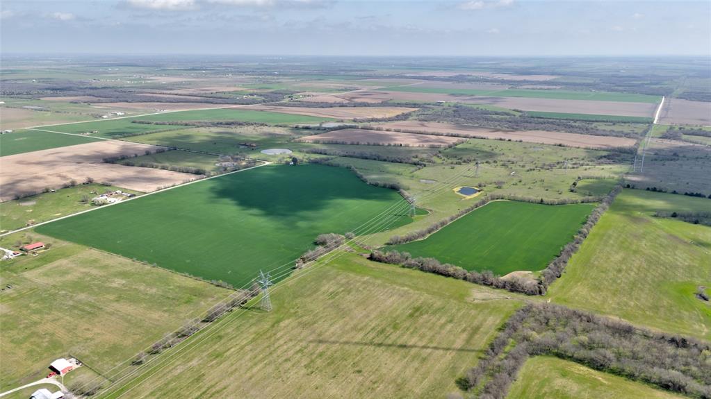 1086 Cobler Road Collinsville, TX 76233 - Photo 25 of 40 a view of a golf course of a building