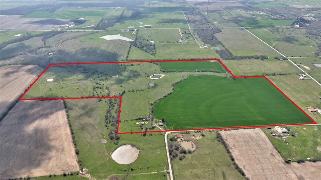 1086 Cobler Road Collinsville, TX 76233 - Photo 32 of 40 a view of an outdoor space