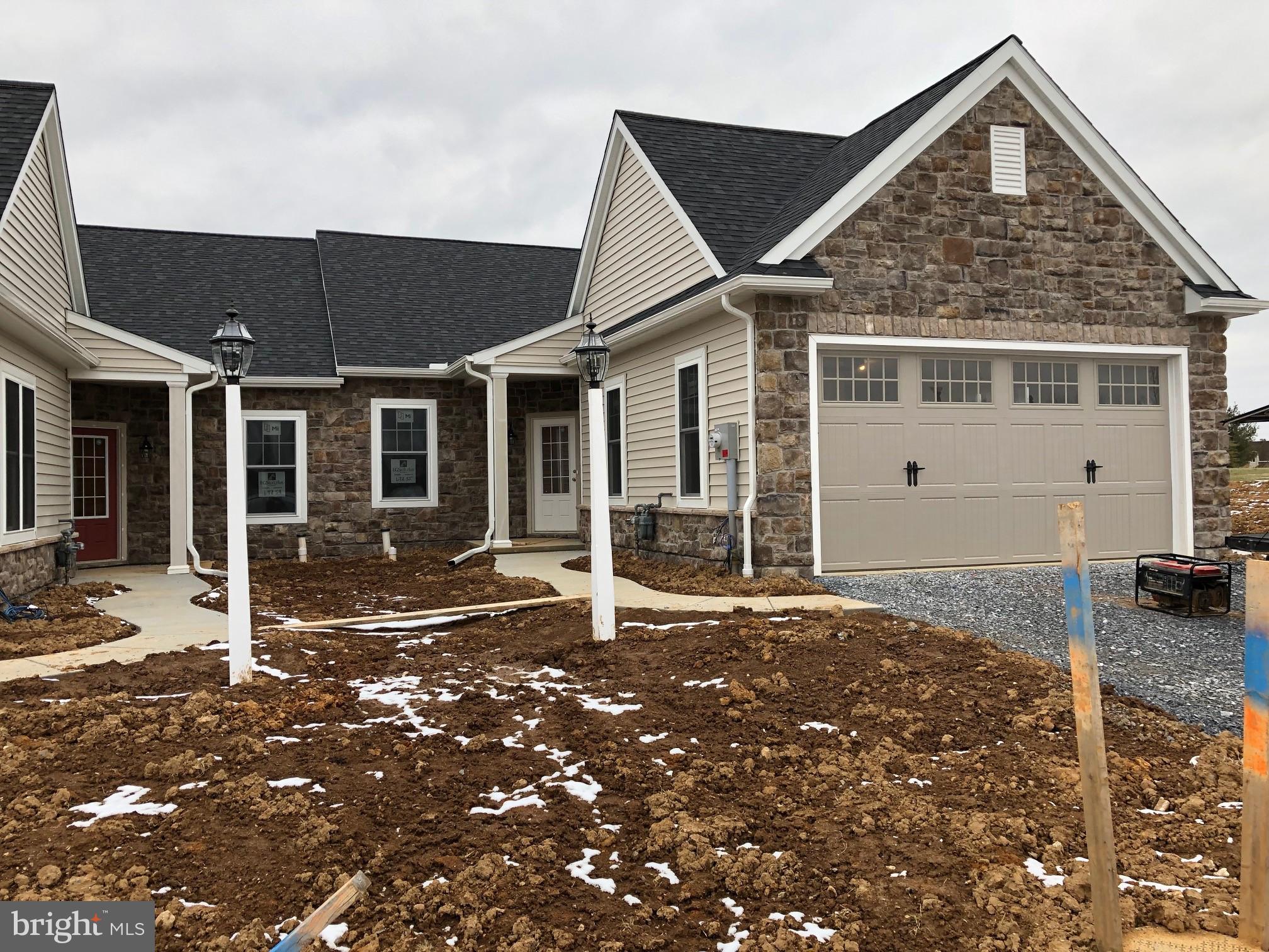 381 Pin Oak Drive, Unit 55 Lititz, PA 17543 - Photo 1 of 1 Gallery Image 1