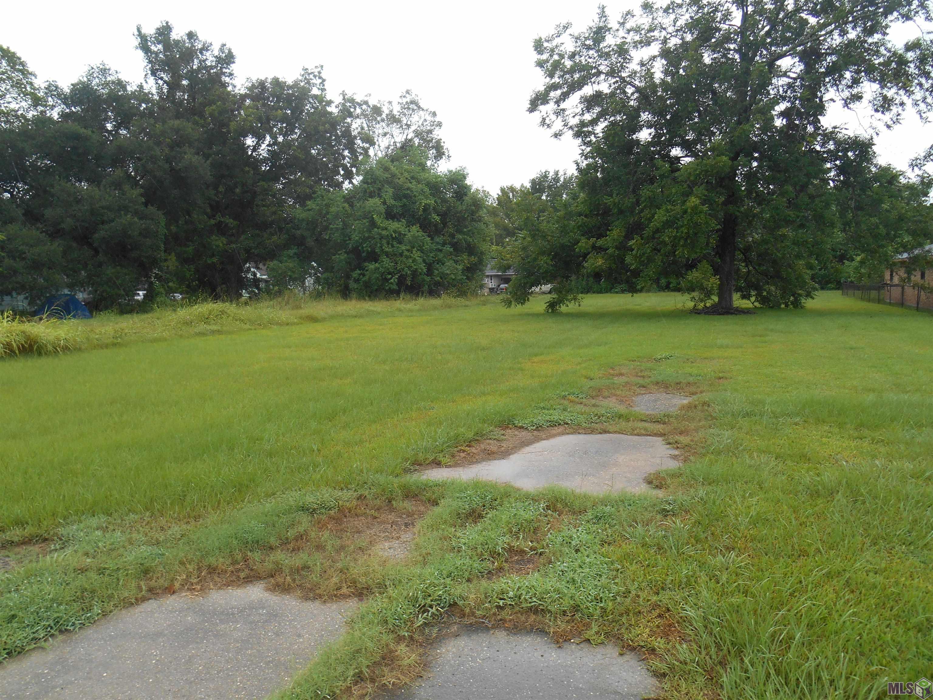 1598 Rosenwald Road Baton Rouge, LA 70807 - Photo 3 of 3