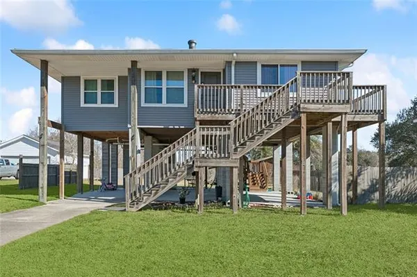 $169,900 | 138 Bazile Drive, Braithwaite, LA 70040