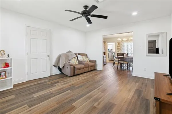 $169,900 | 138 Bazile Drive, Braithwaite, LA 70040