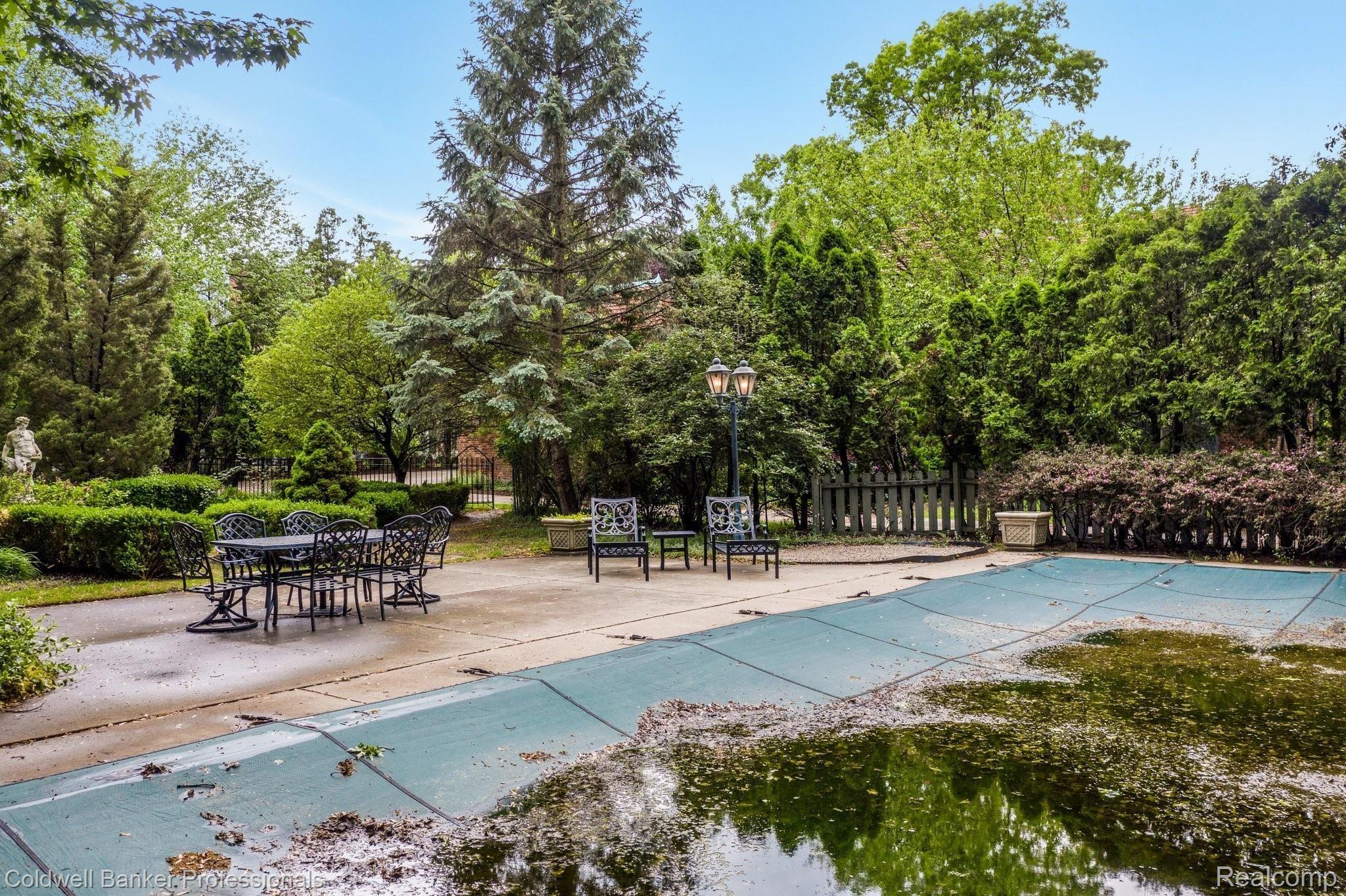 166 Ridge Road Grosse Pointe, MI 48236 - Photo 74 of 78 74-web-or-mls-166 Ridge Road Grosse Pointe Farms0073.jpg