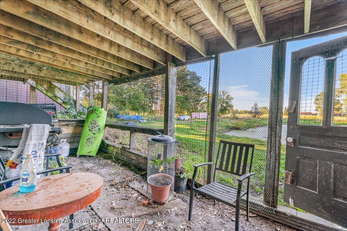 502 East Long Lake Road Orleans, MI 48865 - Photo 22 of 44 Porch