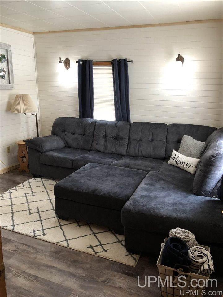 610 Cleveland Avenue Ishpeming, MI 49849 - Photo 3 of 15 Gallery Image 3