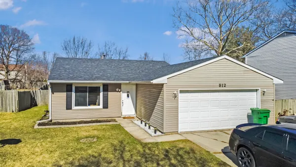 $290,000 | 812 Mulford Lane, Joliet, IL 60431