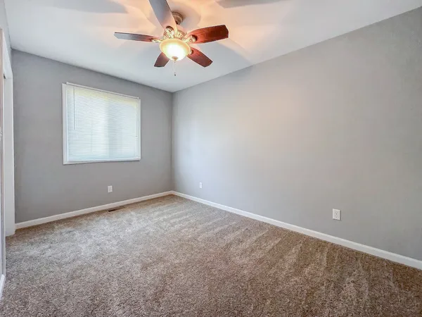 $290,000 | 812 Mulford Lane, Joliet, IL 60431