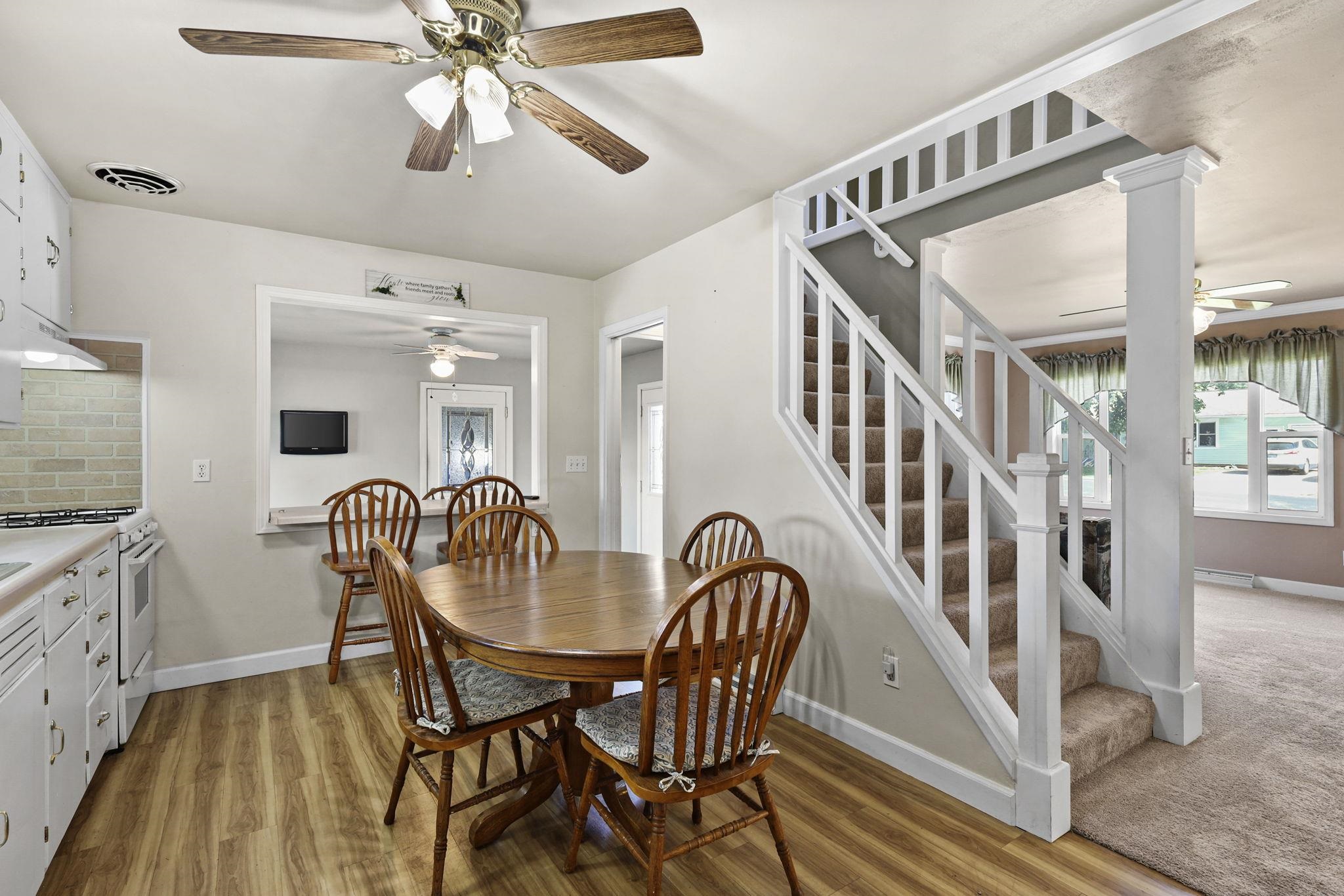 117 West Street Dane, WI 53529 - Photo 11 of 37