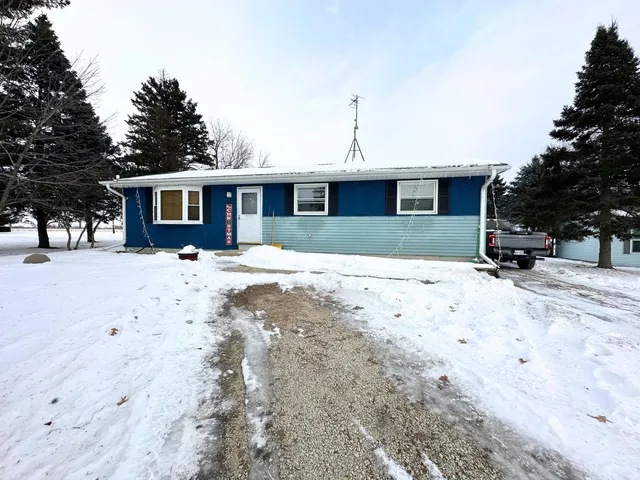 $299,000 | 2902 Tilden Avenue, Delavan, WI 53115