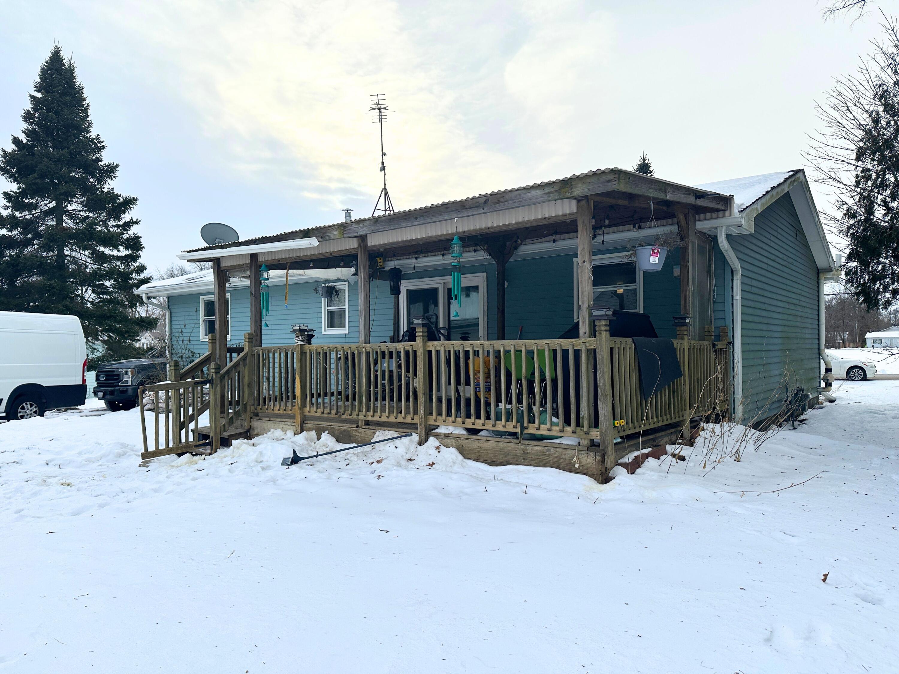 2902 Tilden Avenue Delavan, WI 53115 - Photo 2 of 18 Spacious covered back deck