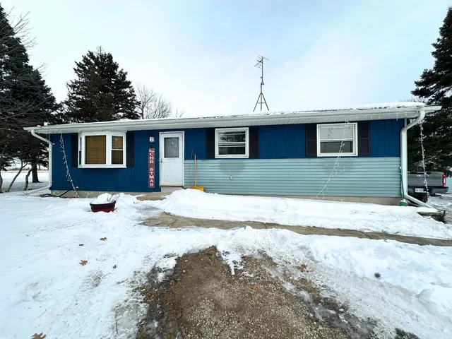 $299,000 | 2902 Tilden Avenue, Delavan, WI 53115