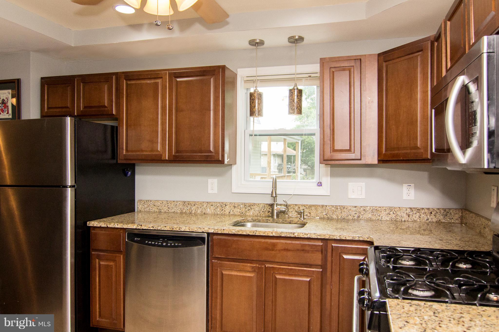 2701 Garnet Road Baltimore, MD 21234 - Photo 10 of 30 Kitchen