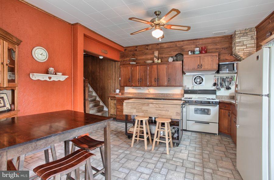 614 2nd Street Enhaut, PA 17113 - Photo 11 of 25