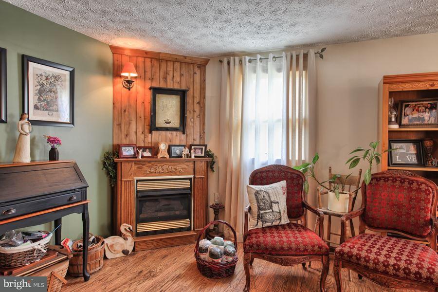 614 2nd Street Enhaut, PA 17113 - Photo 8 of 25