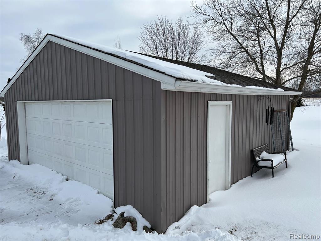 794 Elmwood Road Fostoria, MI 48435 - Photo 2 of 31