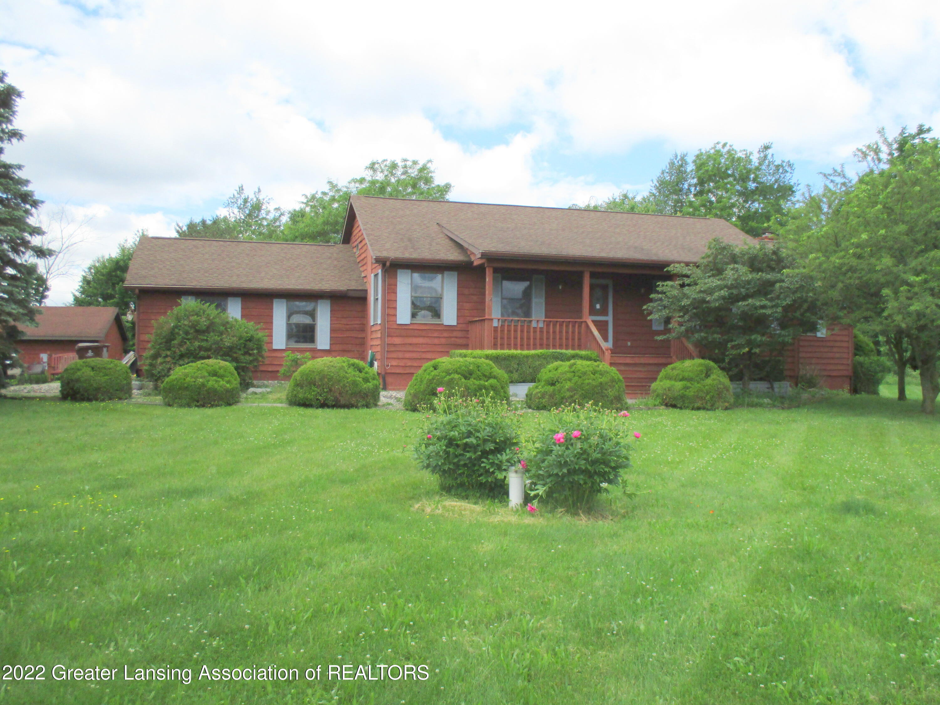 1134 South Stewart Road Charlotte, MI 48813 - Photo 1 of 26 1 1134 S Stewart