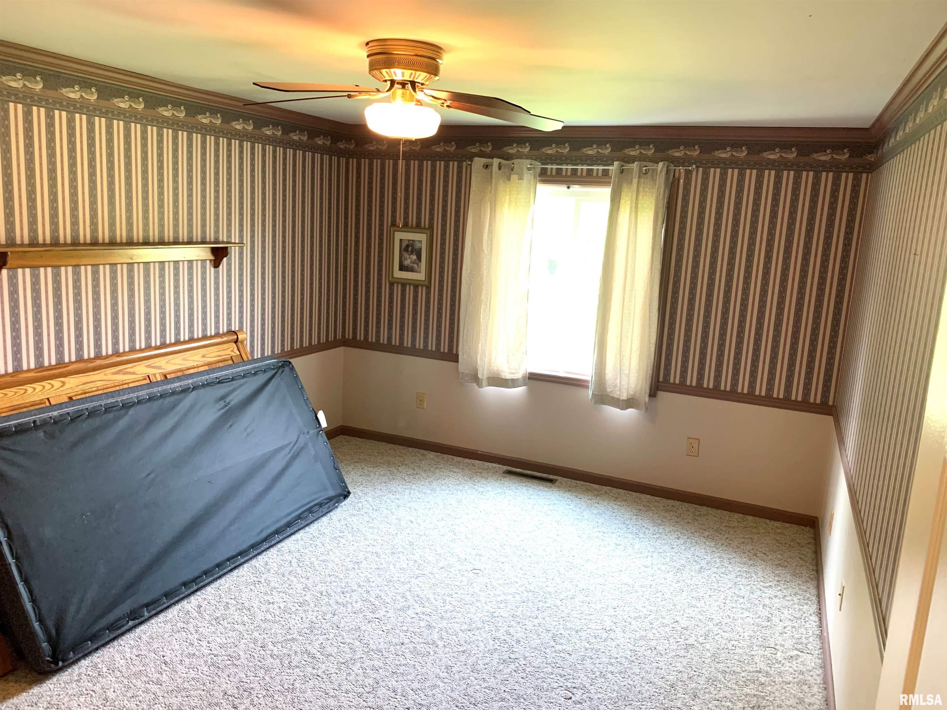 120 Roanoke Drive Rochester, IL 62563 - Photo 24 of 33 Gallery Image 24