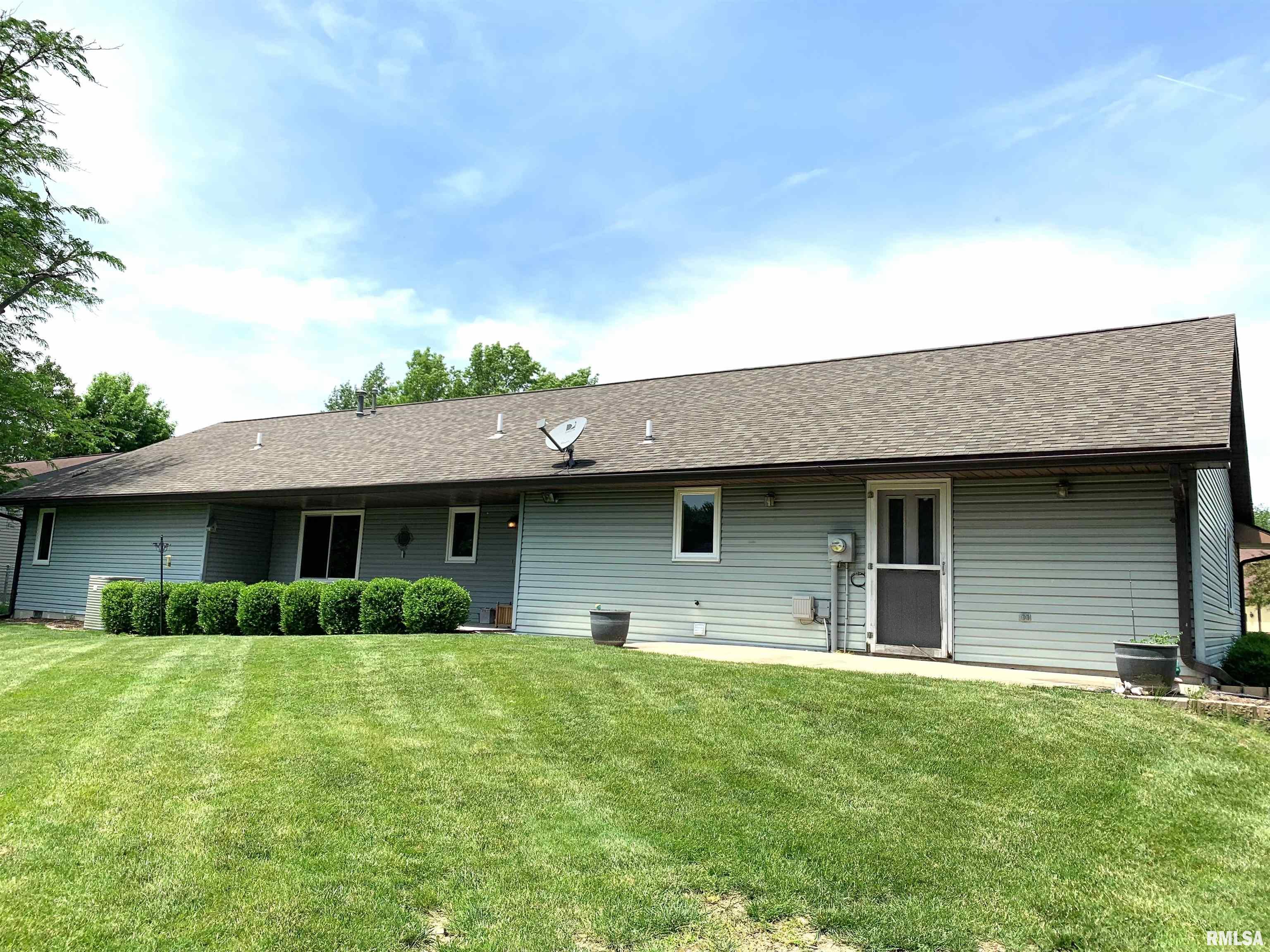 120 Roanoke Drive Rochester, IL 62563 - Photo 4 of 33 Gallery Image 4