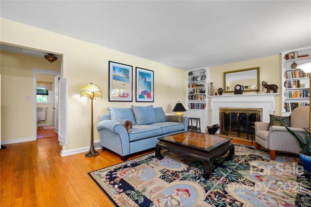 35 Ambler Road Asheville, NC 28805 - Photo 5 of 32 Gallery Image 5