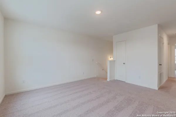 $1,725 | 7522 Burrowing Cobra, San Antonio, TX 78253