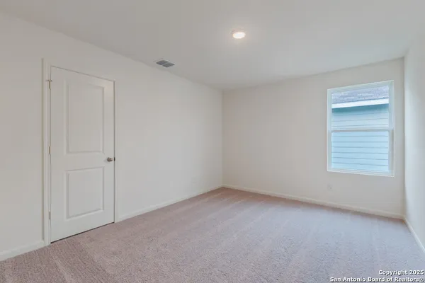 $1,725 | 7522 Burrowing Cobra, San Antonio, TX 78253