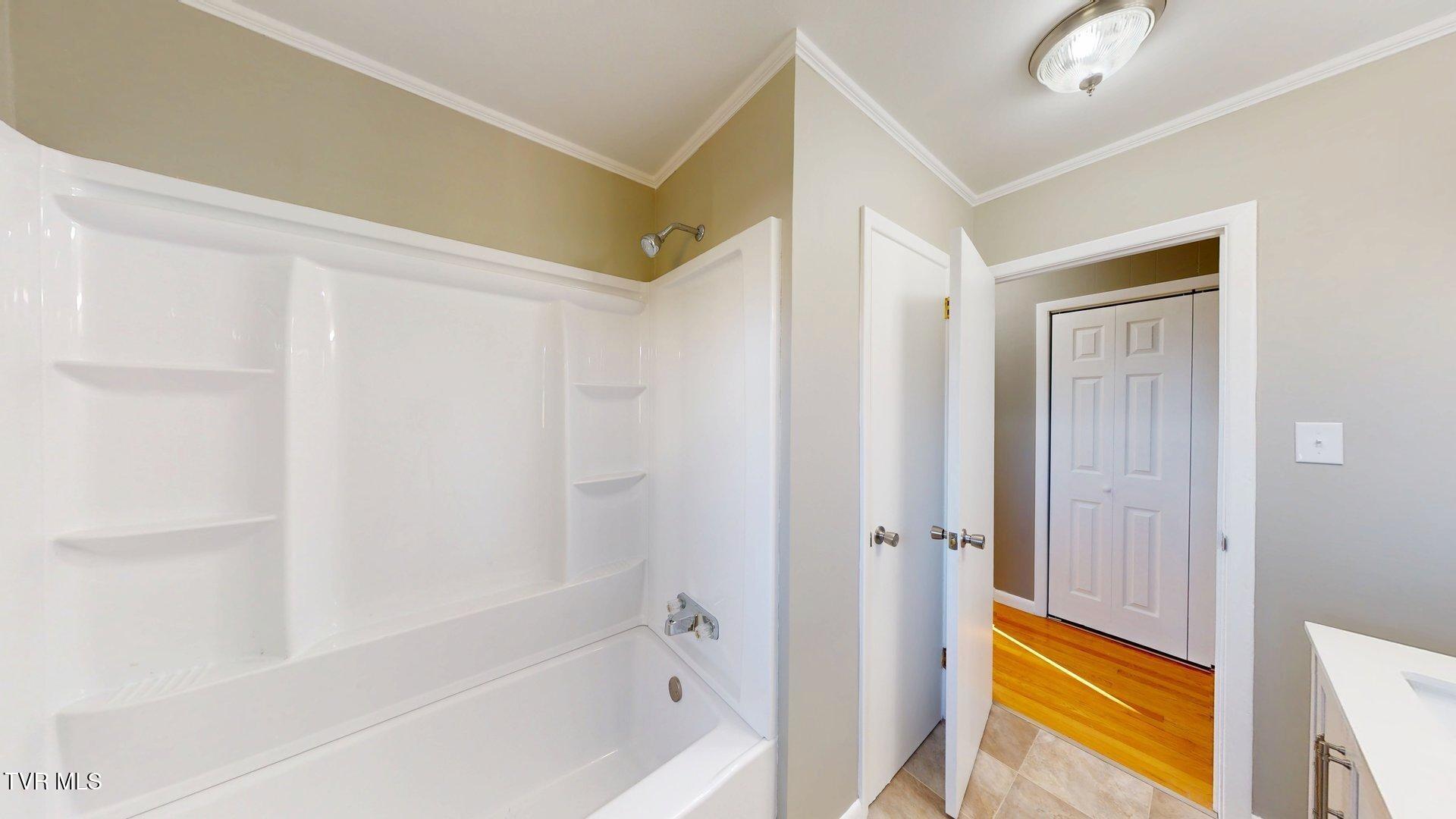 616 East Barton Ridge Road Greeneville, TN 37745 - Photo 17 of 39 16b