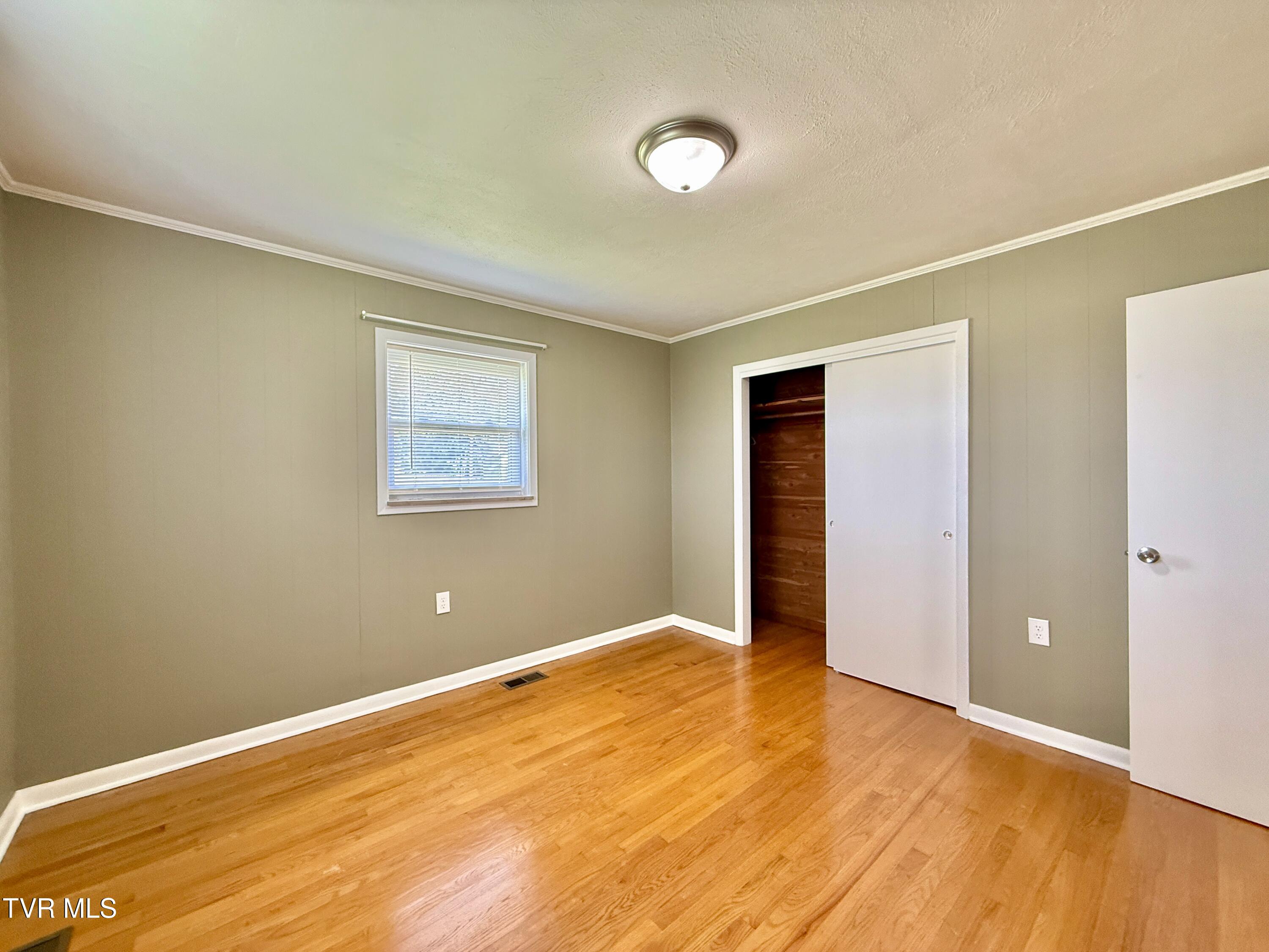 616 East Barton Ridge Road Greeneville, TN 37745 - Photo 19 of 39 17a