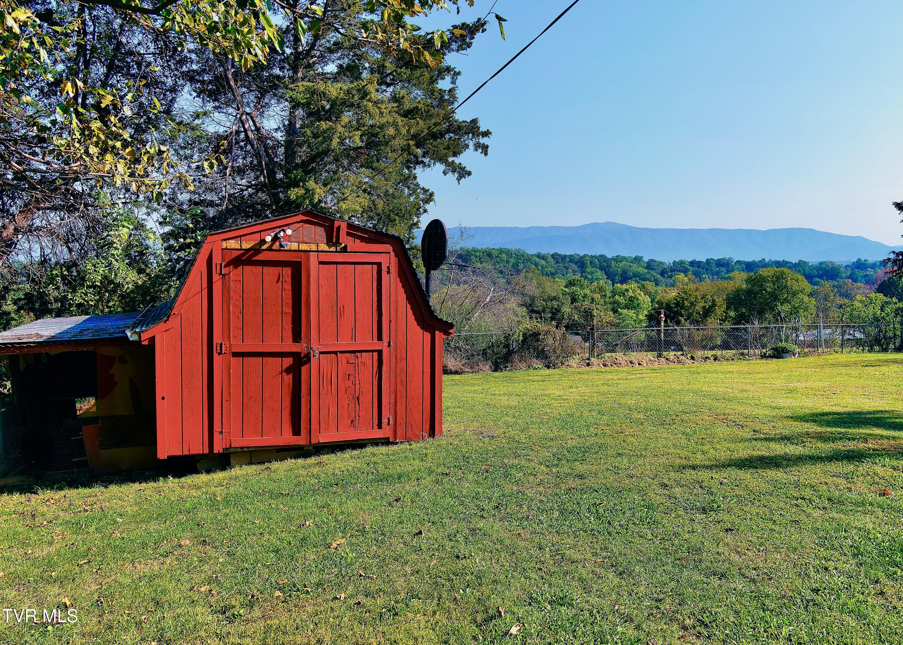616 East Barton Ridge Road Greeneville, TN 37745 - Photo 32 of 39 29