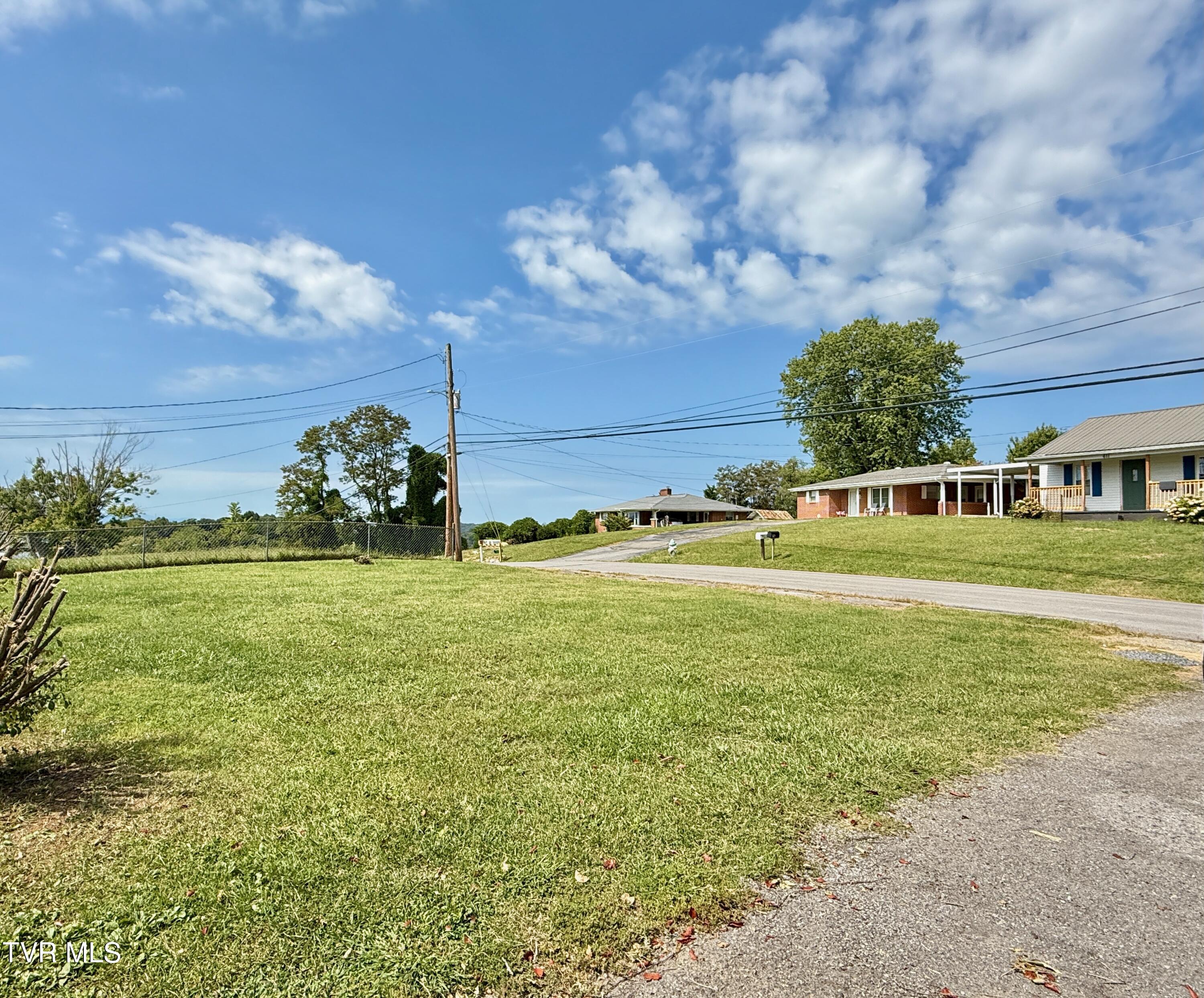 616 East Barton Ridge Road Greeneville, TN 37745 - Photo 38 of 39 35
