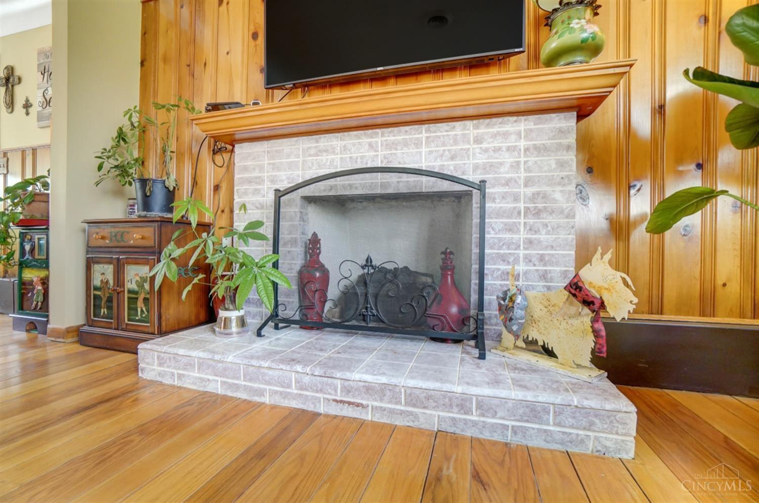 8986 Livingston Road Cincinnati, OH 45251 - Photo 8 of 35 Gallery Image 8