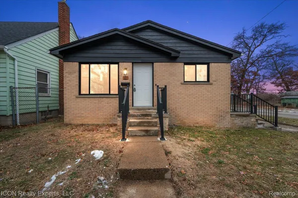 $209,900 | 8104 Cloverdale Avenue, Ferndale, MI 48220